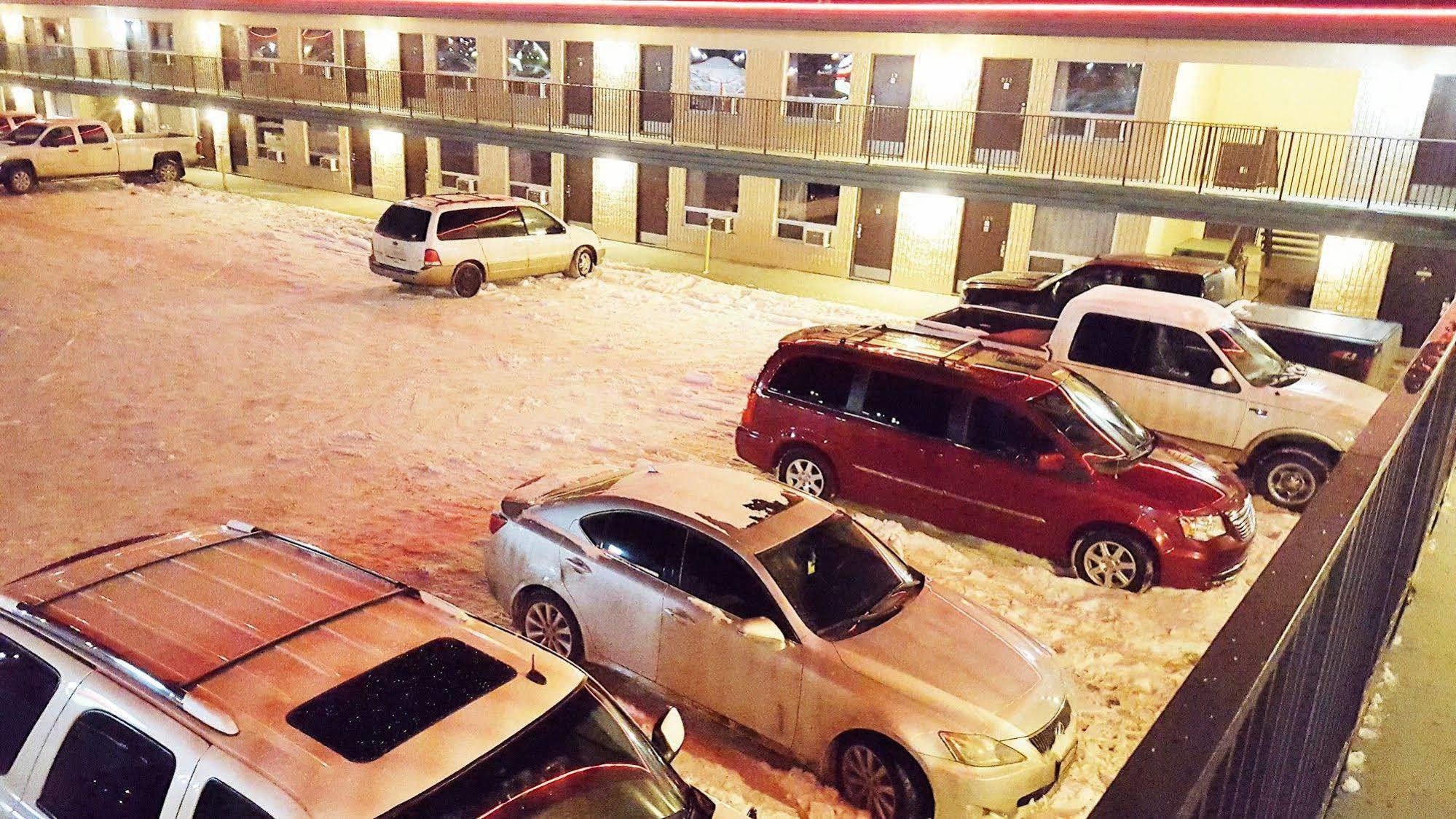Inn Westport Grande Prairie